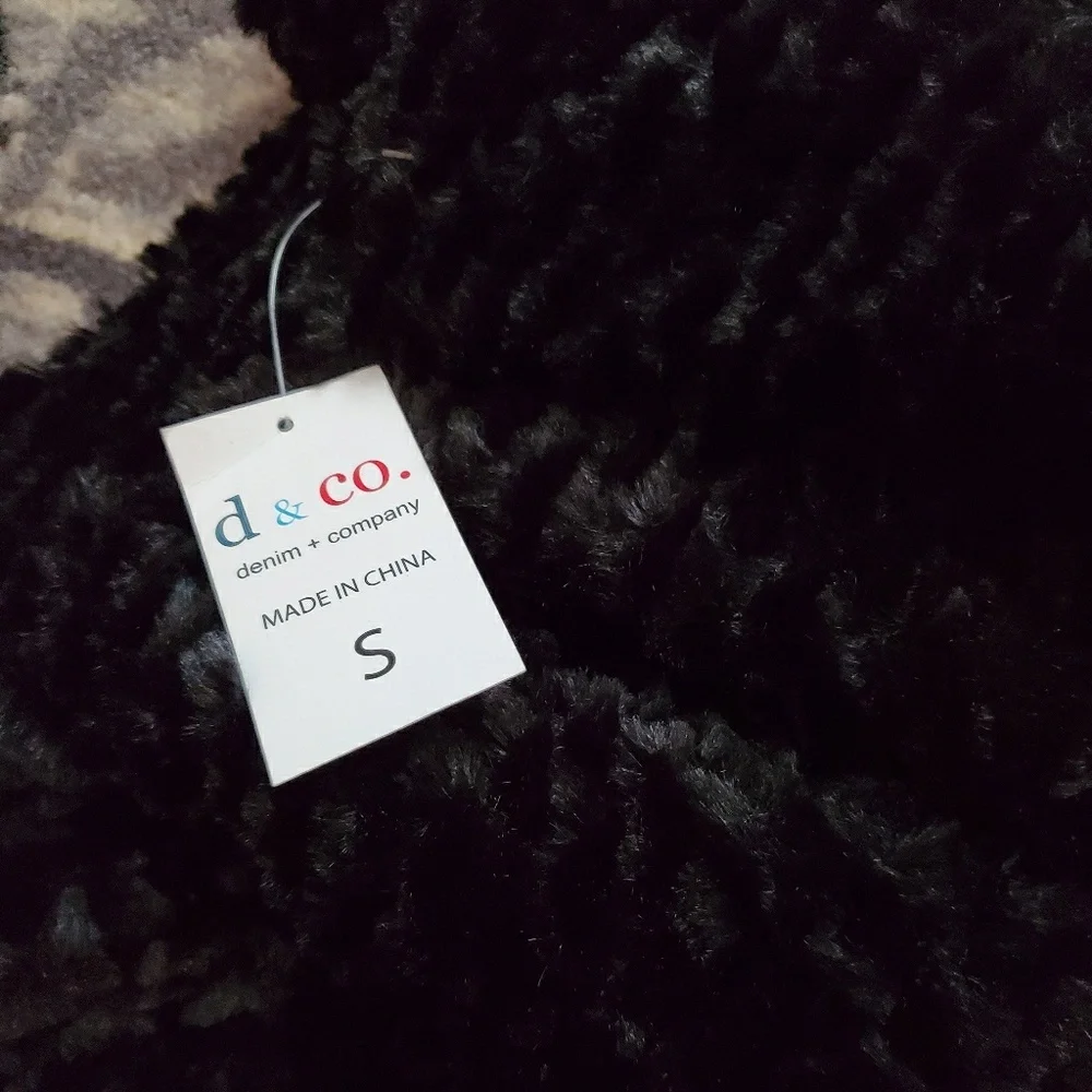 Denim & Co. Womens Reversible Black Vest NWT